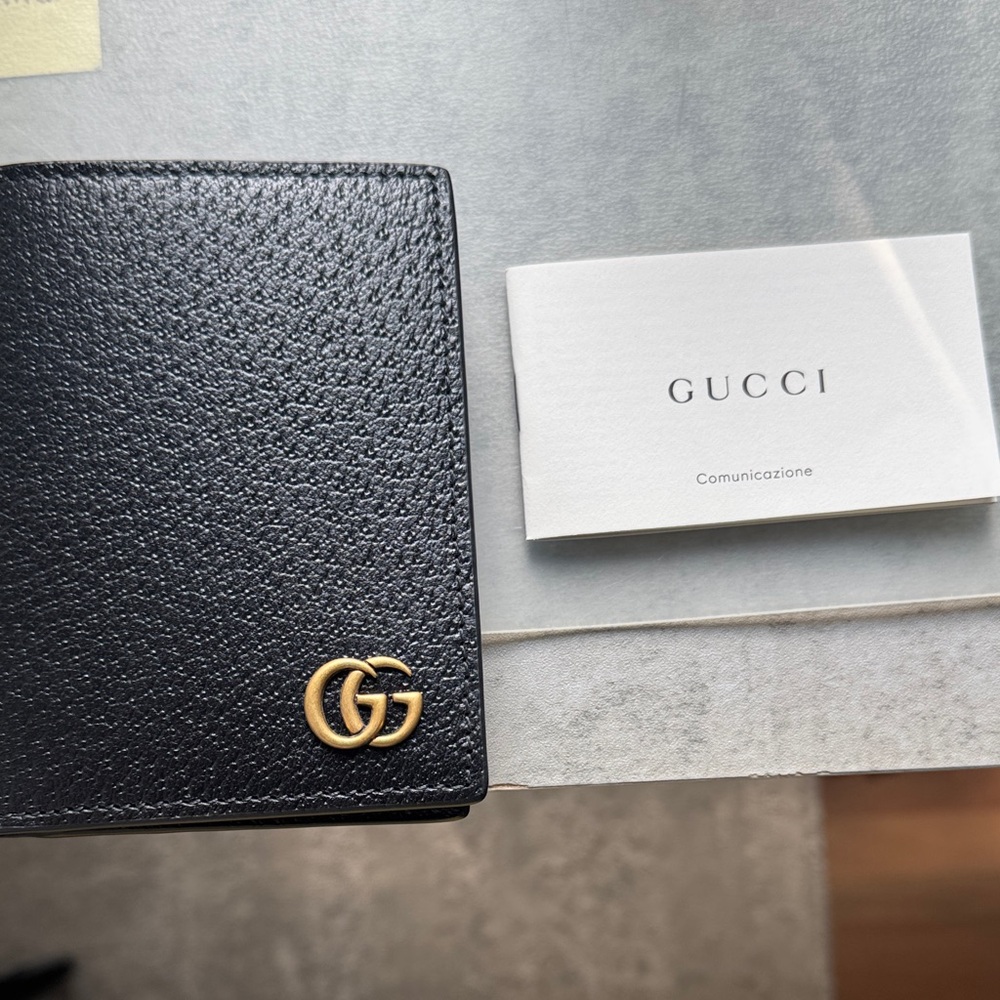 Gucci Black Leather Card Holder with Gold Logo